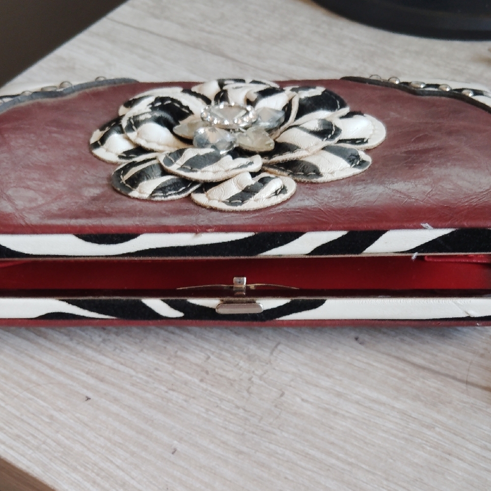Elegant Red and Black Clutch with Floral Accent Bill Fold